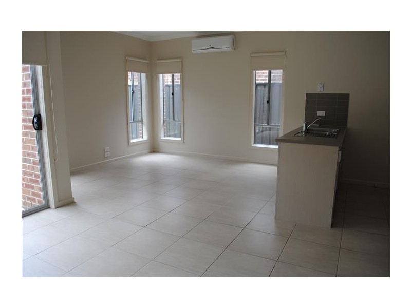 3/13 Fernhurst Avenue, Derrimut VIC 3030