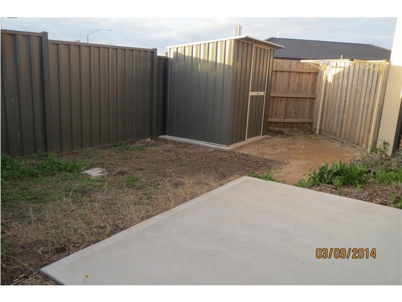 68 Hatchland Drive, Deer Park VIC 3023