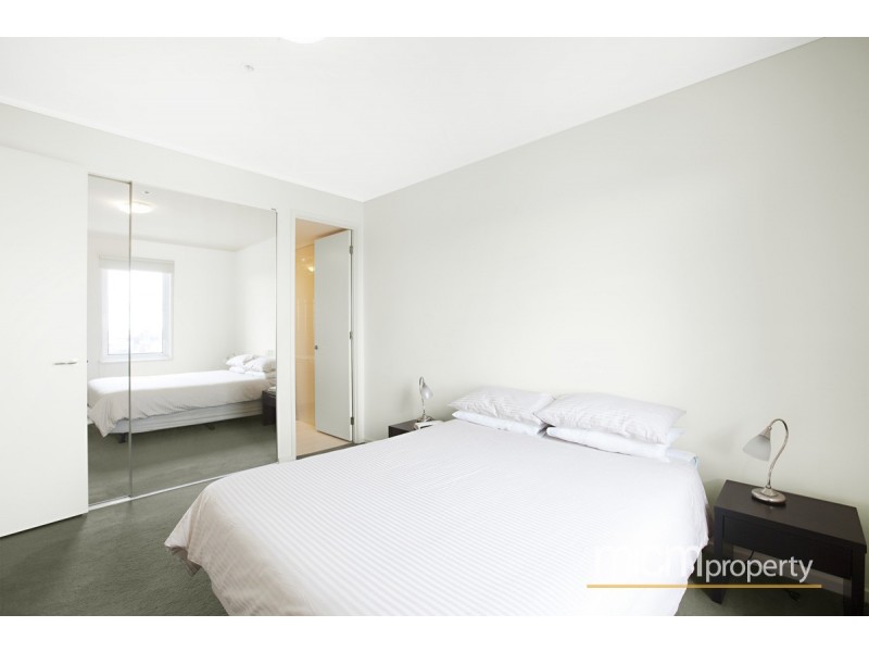 251/83 Whiteman Street, Southbank VIC 3006