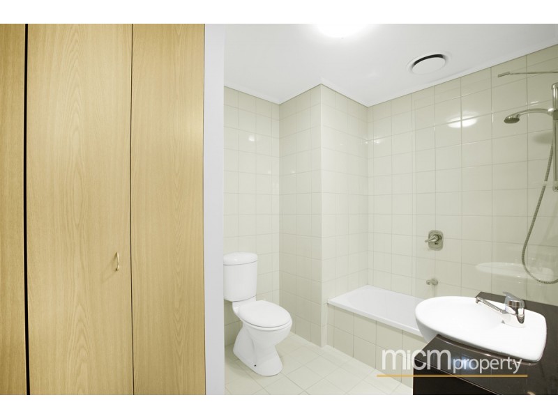 251/83 Whiteman Street, Southbank VIC 3006