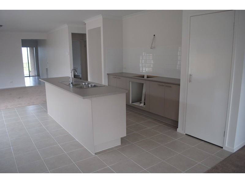 170 Haze Drive, Point Cook VIC 3030