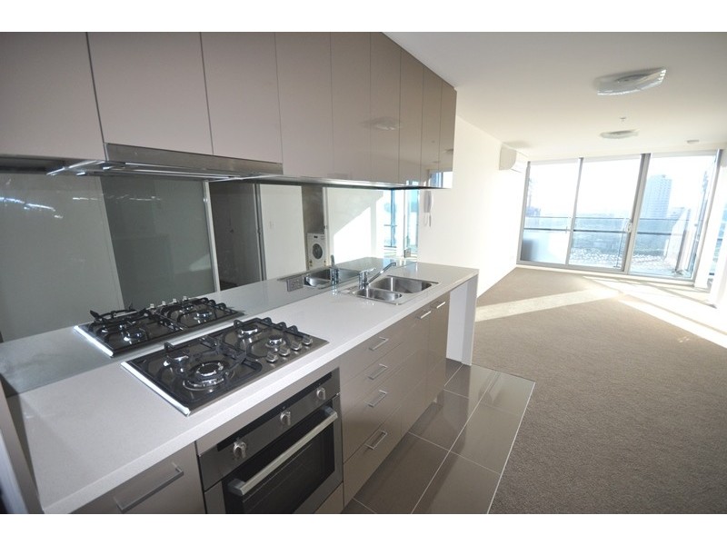 REF 33071/241 City Road, Southbank VIC 3006