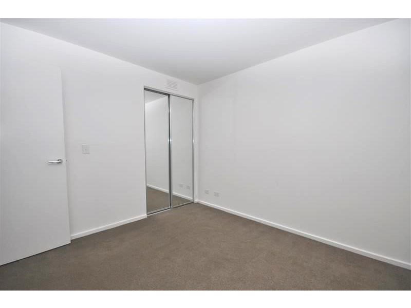 REF 33071/241 City Road, Southbank VIC 3006