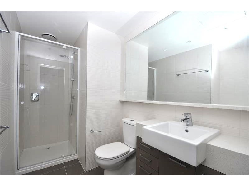 REF 33071/241 City Road, Southbank VIC 3006