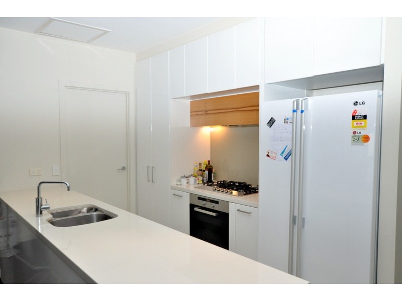 3903A/100 Harbour Esplanade, Docklands VIC 3008