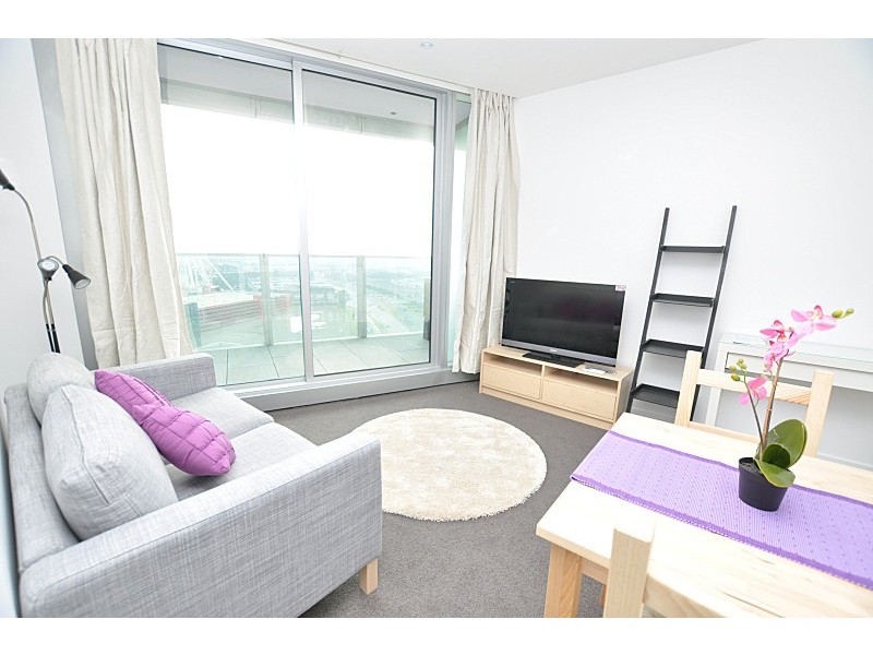 1810/231-245 Harbour Esplanade, Docklands VIC 3008