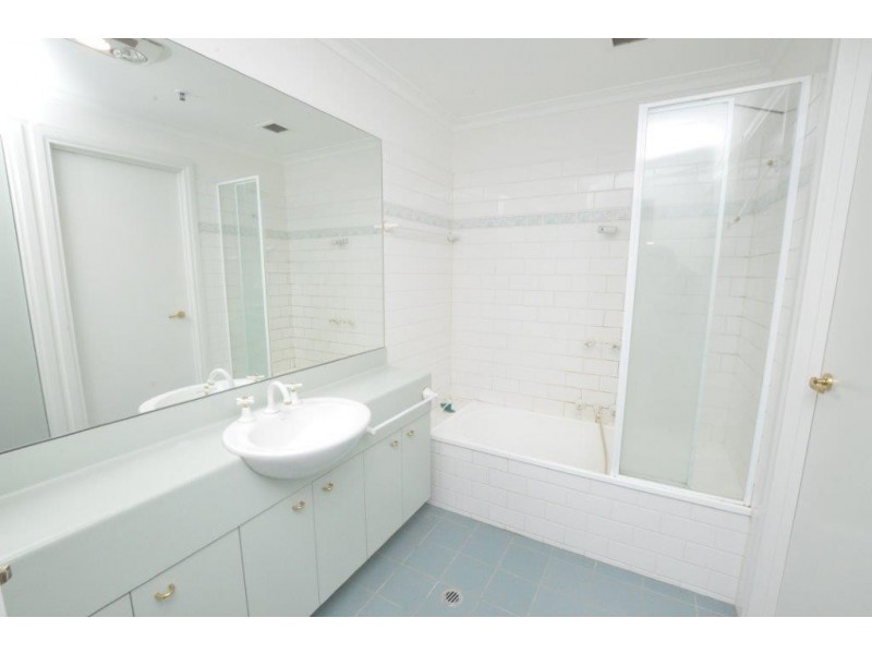 REF 22134/8 Wells Street, Southbank VIC 3006