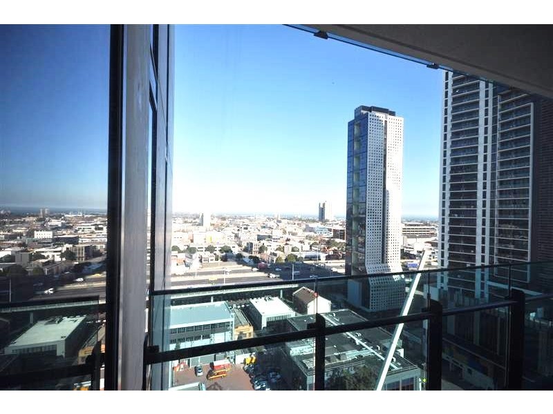 REF 37071/241 City Road, Southbank VIC 3006