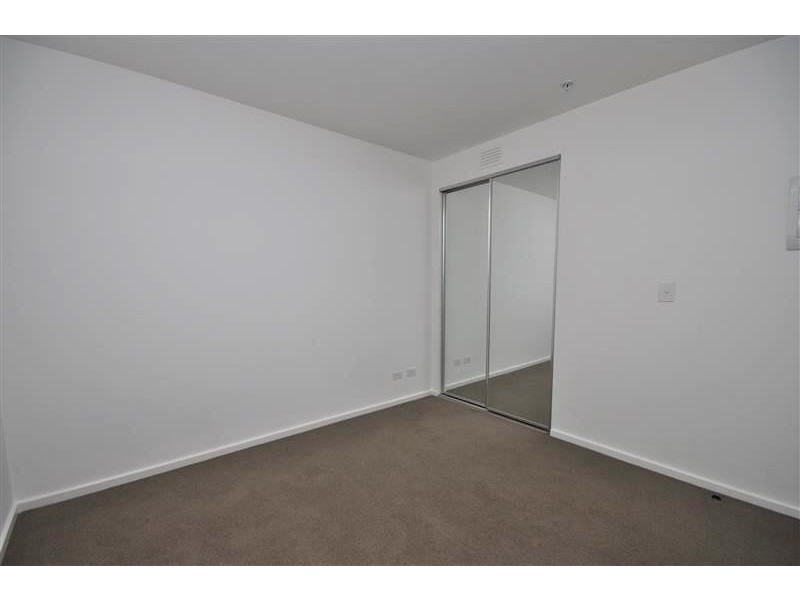 REF 35072/241 City Road, Southbank VIC 3006