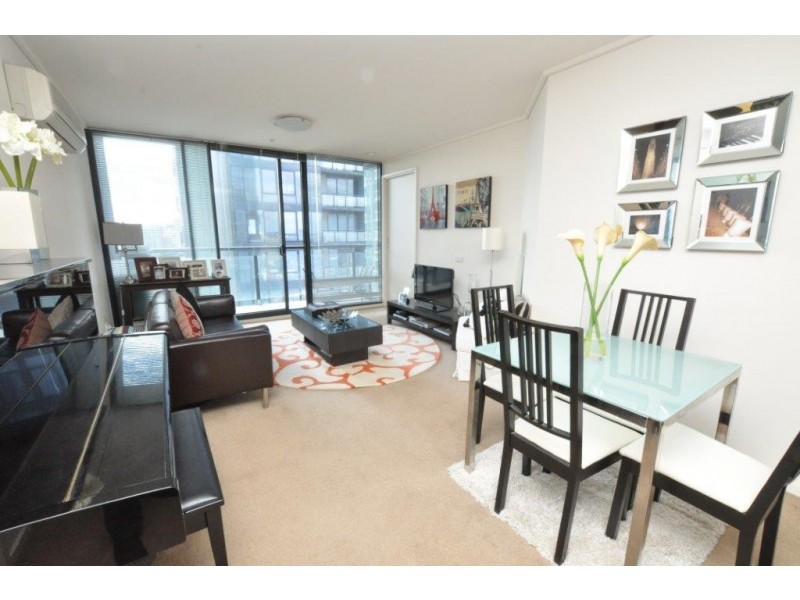 REF 22153/100 Kavanagh Street, Southbank VIC 3006