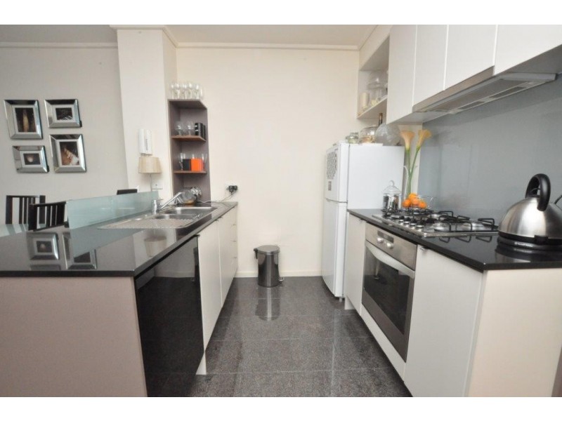 REF 22153/100 Kavanagh Street, Southbank VIC 3006