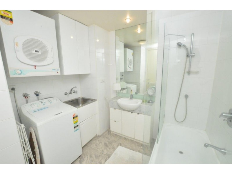 REF 22153/100 Kavanagh Street, Southbank VIC 3006