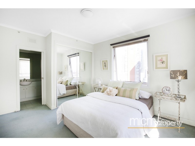 98/33 La Trobe Street, Melbourne VIC 3000