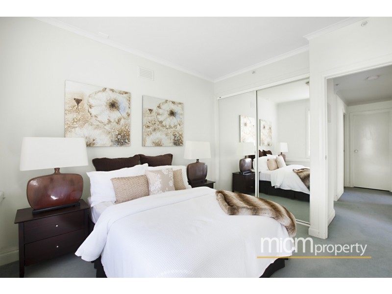 98/33 La Trobe Street, Melbourne VIC 3000