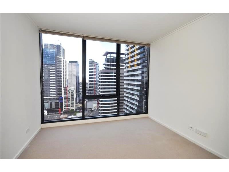 REF 22168/63 Whiteman Street, Southbank VIC 3006