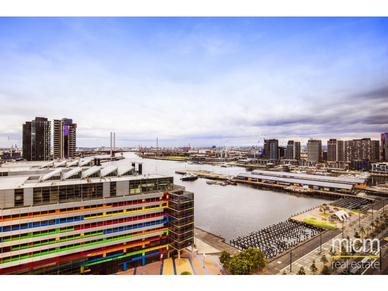 2001/100 Harbour Esplanade, Docklands VIC 3008