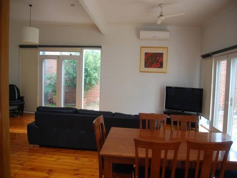 112 Ingles Street, Port Melbourne VIC 3207