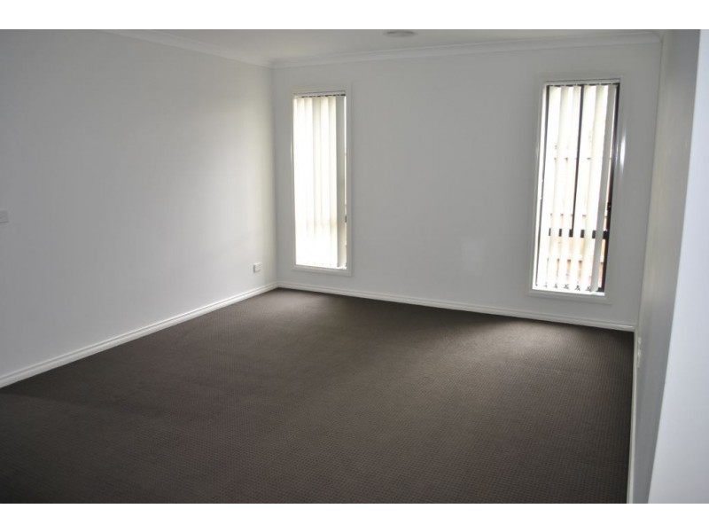 7 Capital Way, Point Cook VIC 3030