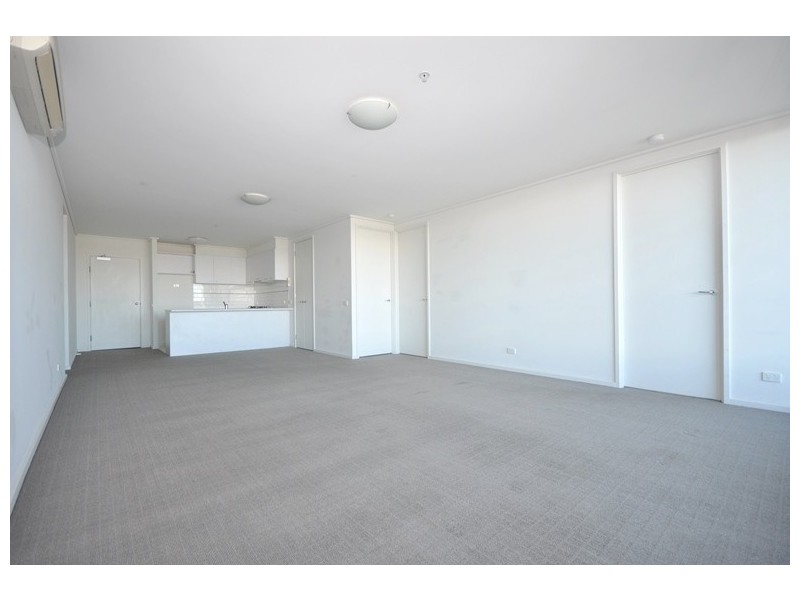 REF 31979/99 Whiteman Street, Southbank VIC 3006