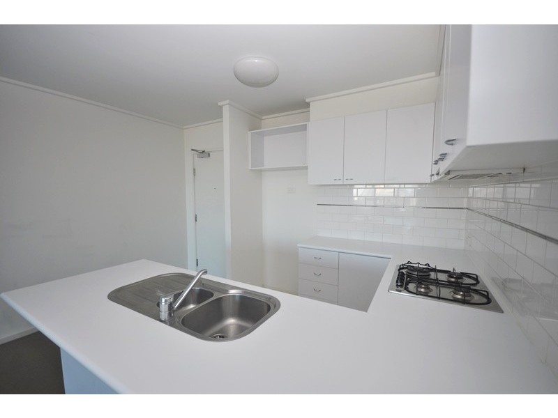REF 31979/99 Whiteman Street, Southbank VIC 3006