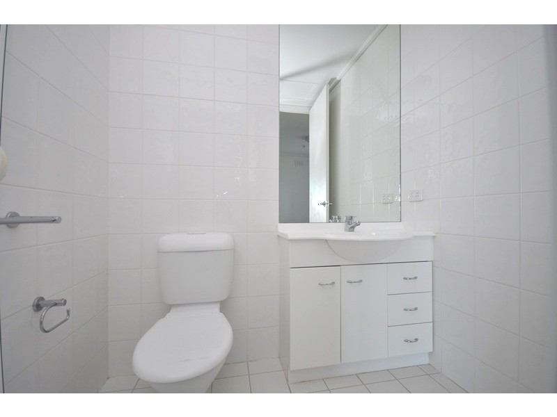 REF 31979/99 Whiteman Street, Southbank VIC 3006