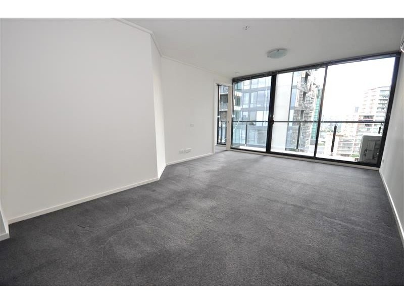 REF 22182/100 Kavanagh Street, Southbank VIC 3006