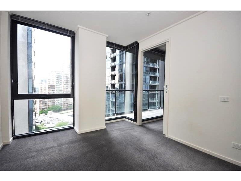 REF 22182/100 Kavanagh Street, Southbank VIC 3006