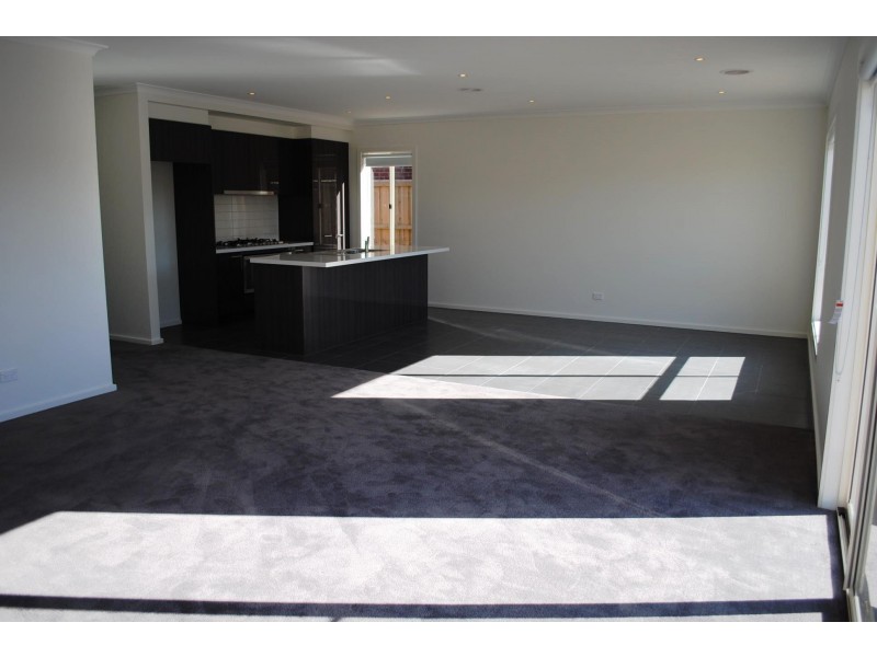 71 Barnstormer Boulevard, Point Cook VIC 3030