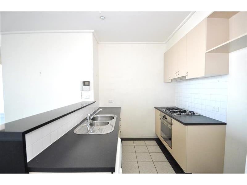 REF 31928/83 Whiteman Street, Southbank VIC 3006