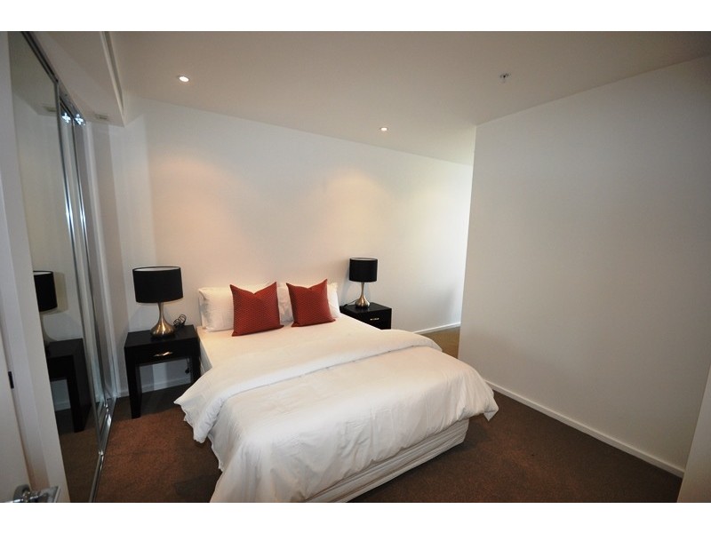 REF 5053F/118 Kavanagh Street, Southbank VIC 3006