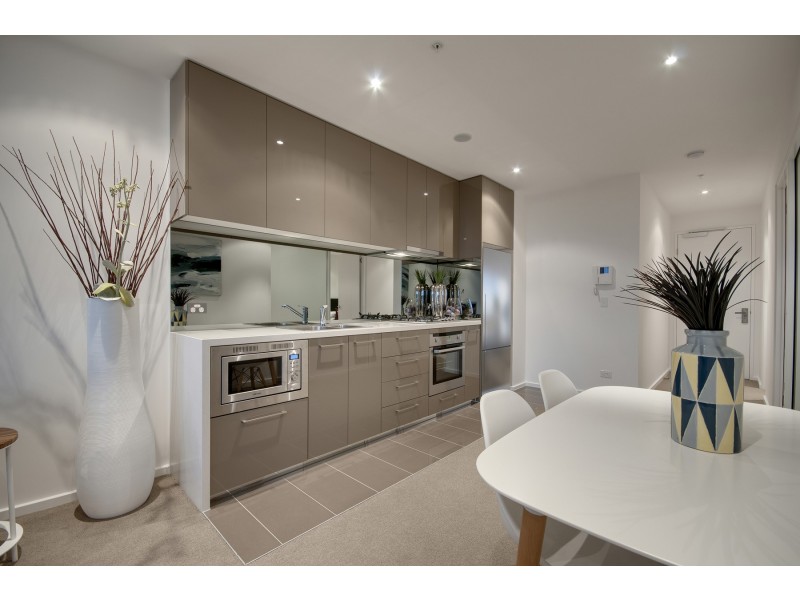 REF 9022/118 Kavanagh Street, Southbank VIC 3006