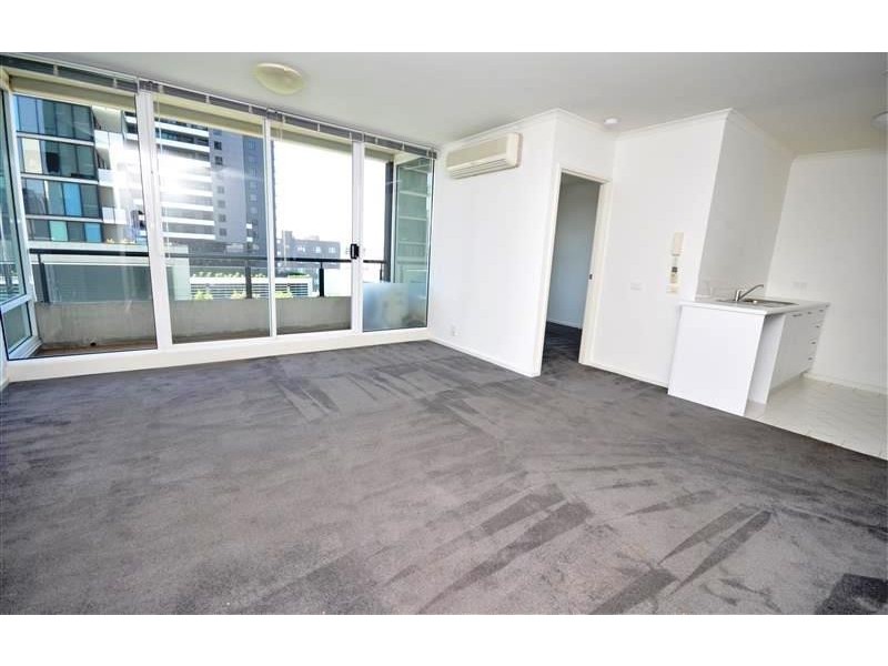 71/79 Whiteman Street, Southbank VIC 3006