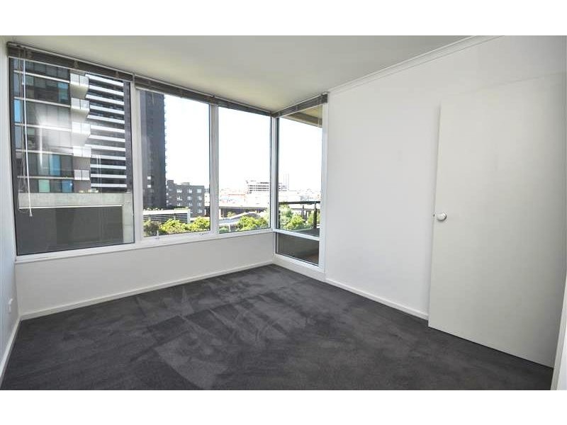 71/79 Whiteman Street, Southbank VIC 3006