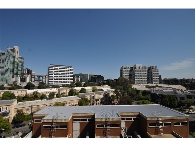 REF 22300/102 Wells Street, Southbank VIC 3006