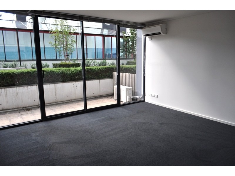 REF 22213/28 Bank Street, South Melbourne VIC 3205