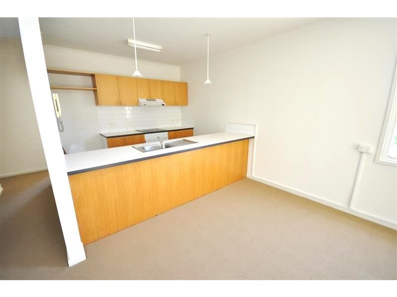 REF 22226/82 Coventry Street, Southbank VIC 3006