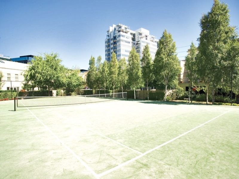 REF 22226/82 Coventry Street, Southbank VIC 3006