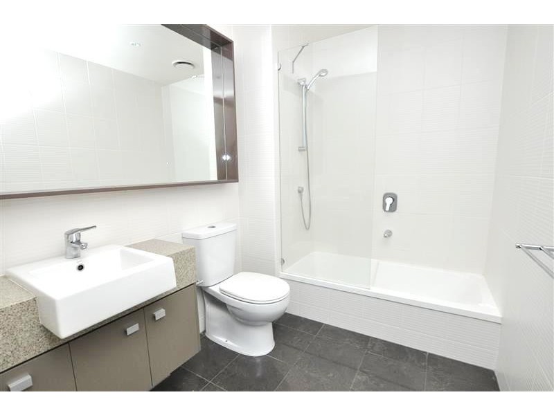 REF 22228/180 City Road, Southbank VIC 3006