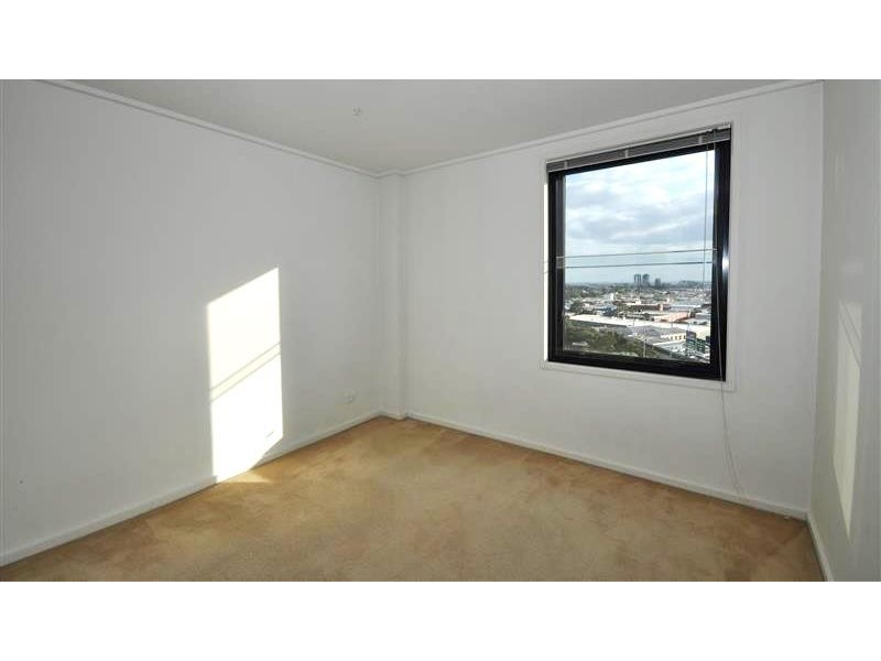 REF 41732/99 Whiteman Street, Southbank VIC 3006