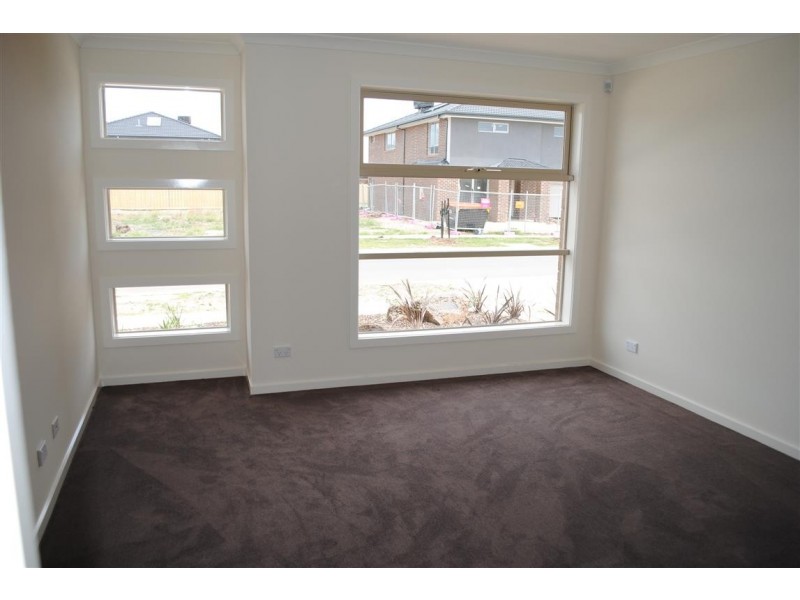 21 Applebox Circuit, Point Cook VIC 3030