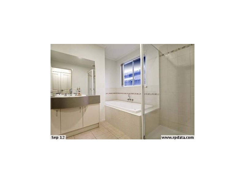 16 Rocky Gate Drive, Truganina VIC 3029