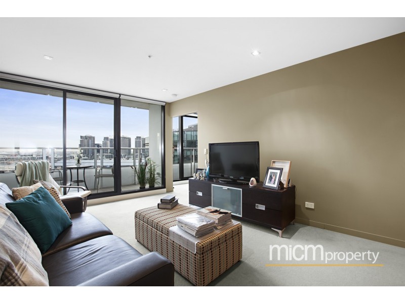 1009/100 Harbour Esplanade, Docklands VIC 3008