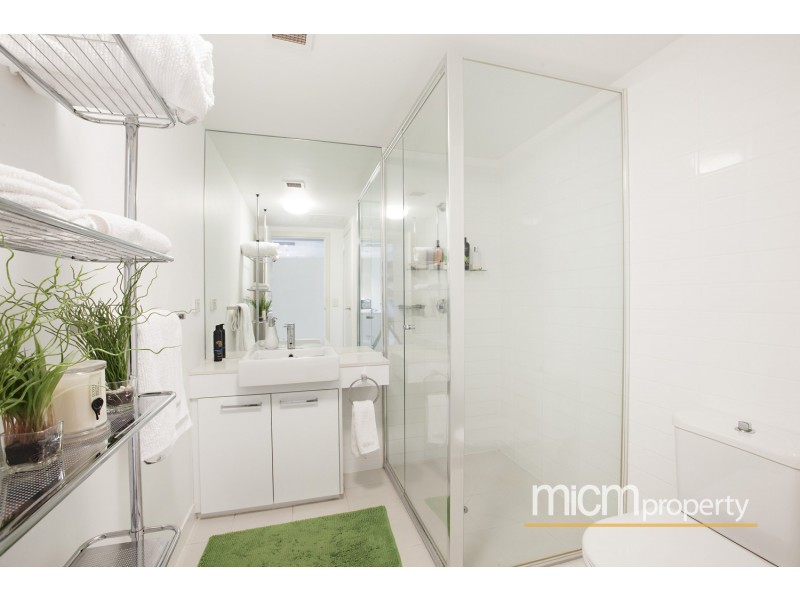 1009/100 Harbour Esplanade, Docklands VIC 3008