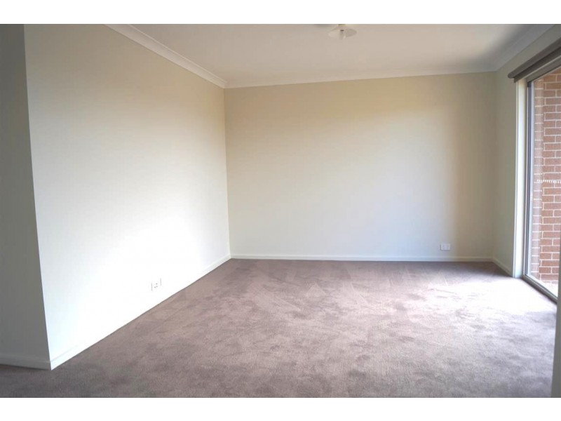 6 Swanview Walk, Point Cook VIC 3030