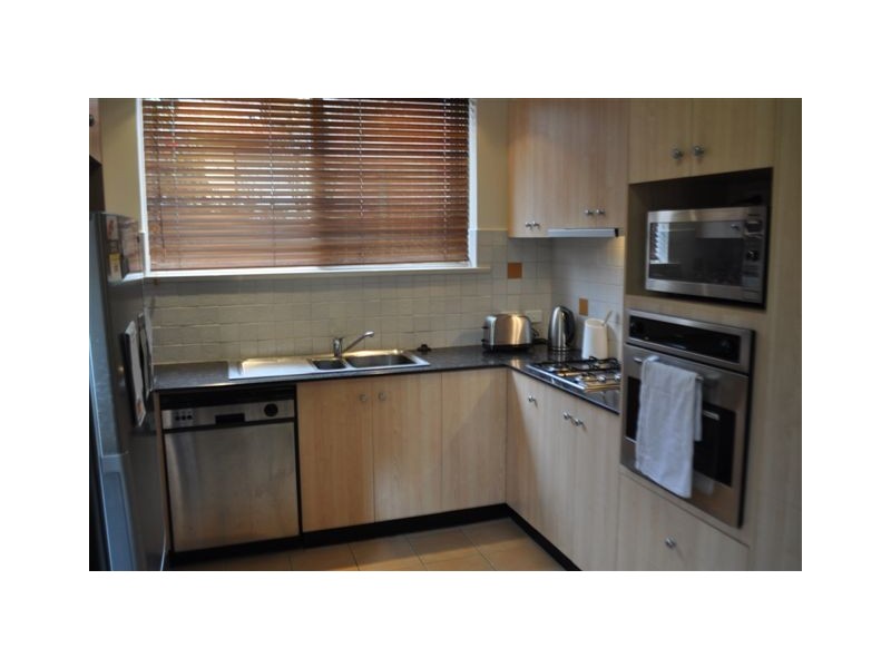 1A/103 Walpole Street, Kew VIC 3101