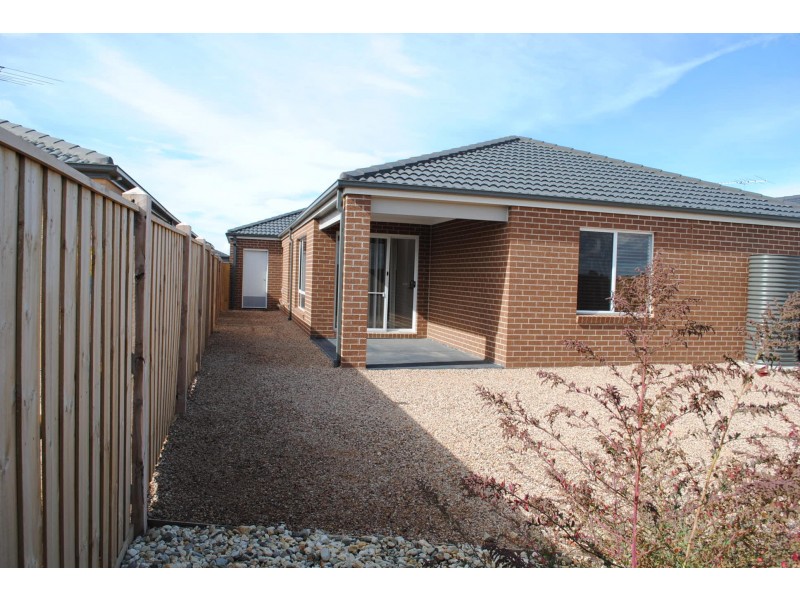 10A Warunda Parade, Point Cook VIC 3030