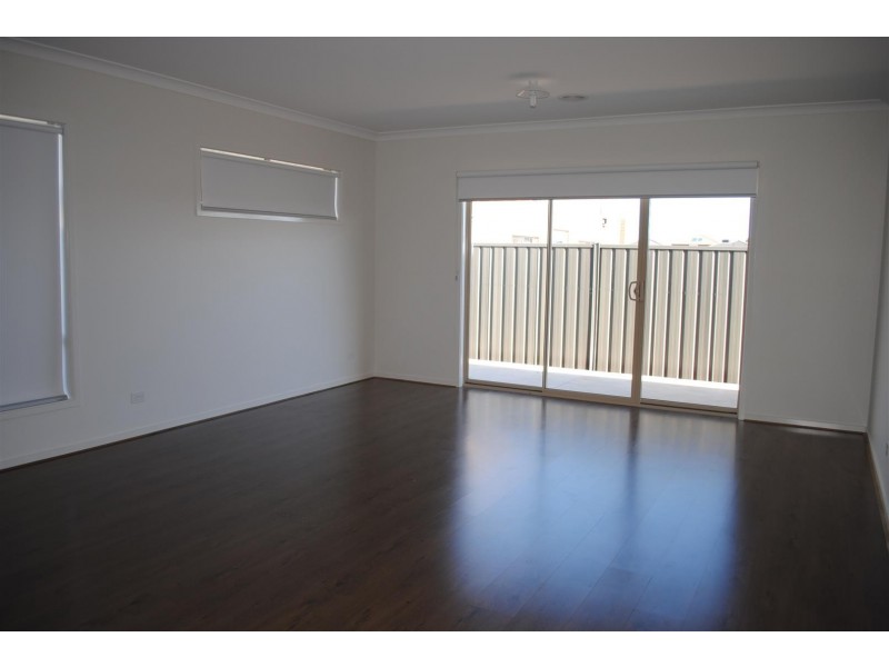 4 Astra Avenue, Truganina VIC 3029