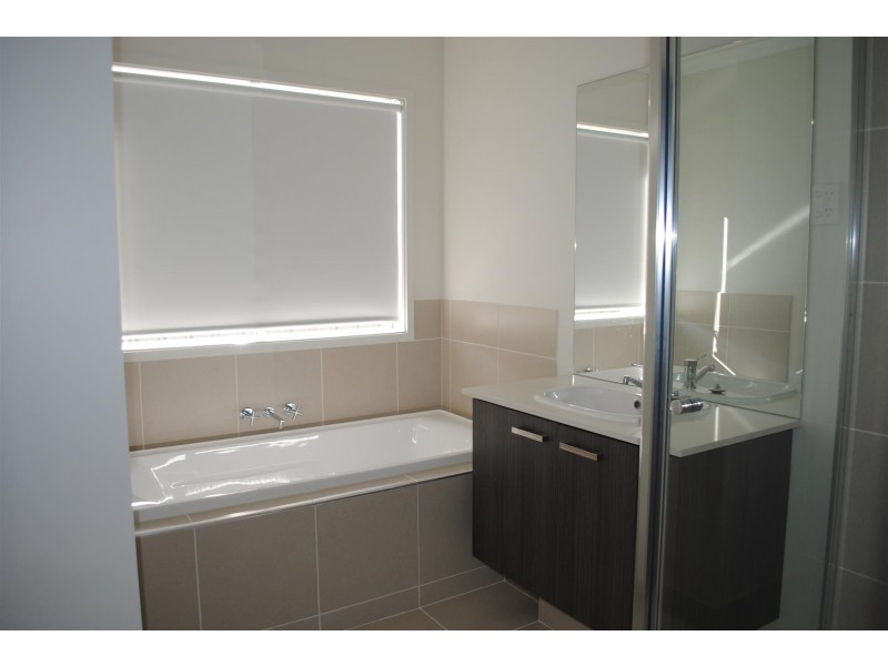 4 Astra Avenue, Truganina VIC 3029