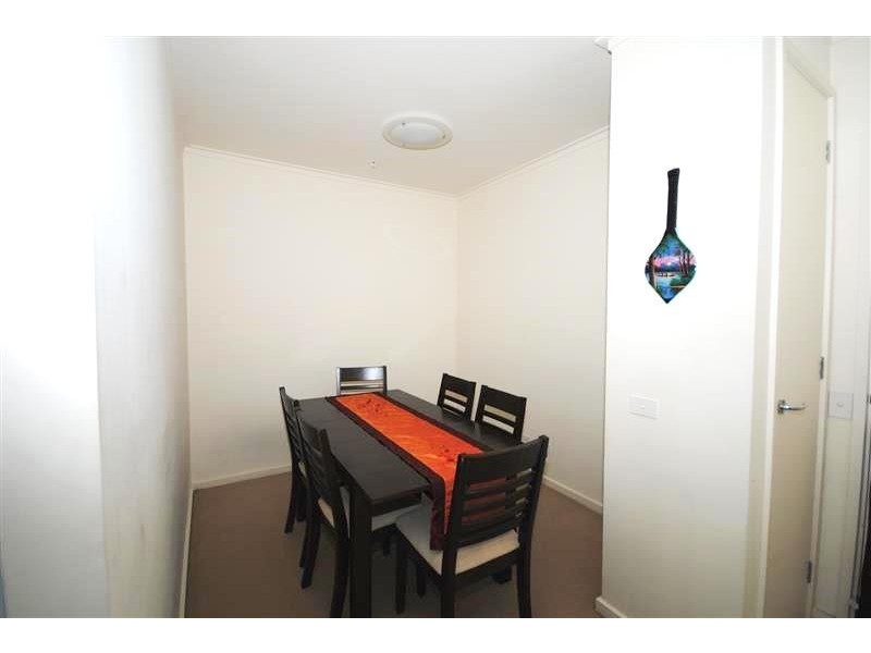 REF 22243/63 Whiteman Street, Southbank VIC 3006