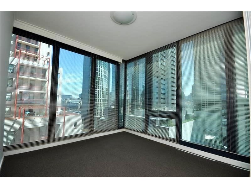 REF 22247/180 City Road, Southbank VIC 3006